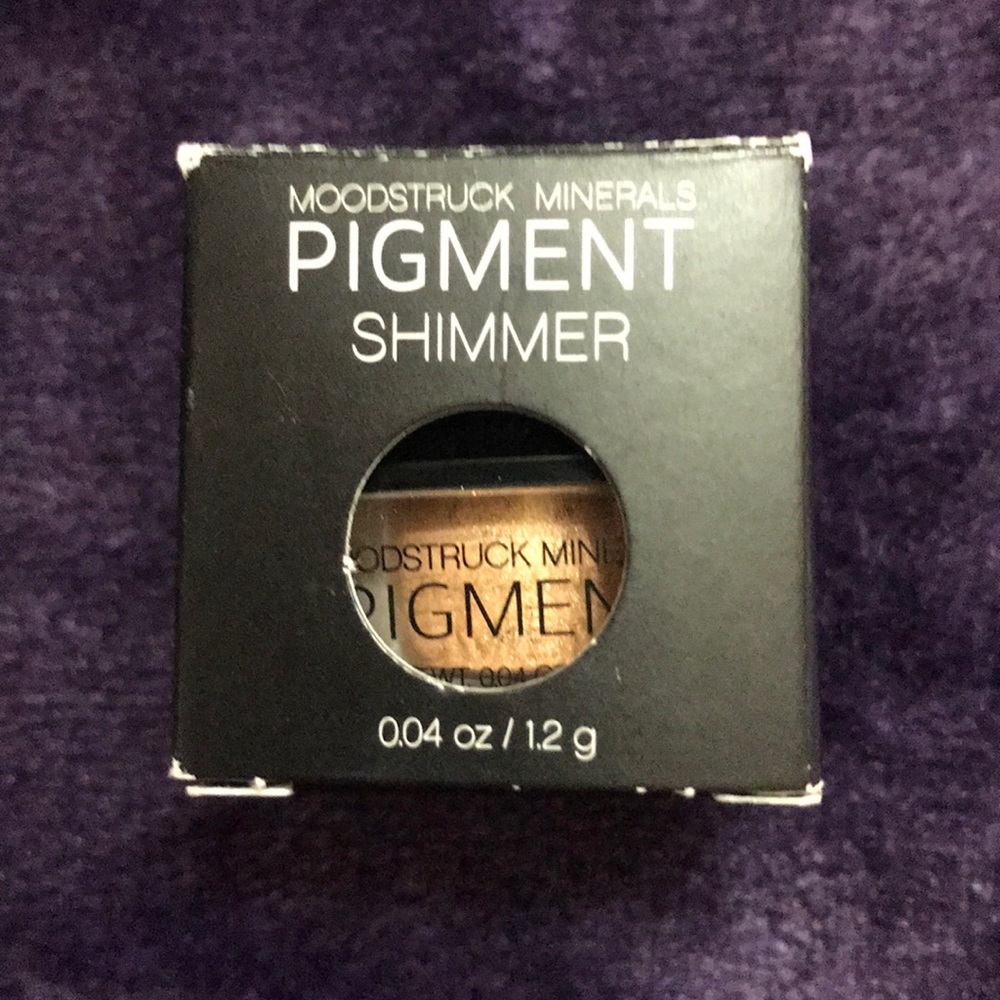 Younique Pigment Shimmer